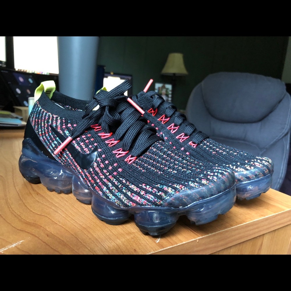 Nike Air VaporMax FlyKnit 3 - size 5 - black multi